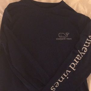 blue long sleeve vineyard vines shirt
